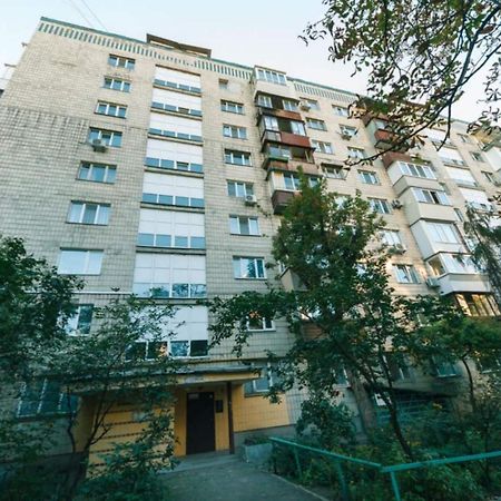 Квартира 1 Комнатная На Русановке Газ И Низкий Этаж Kiev Exterior foto
